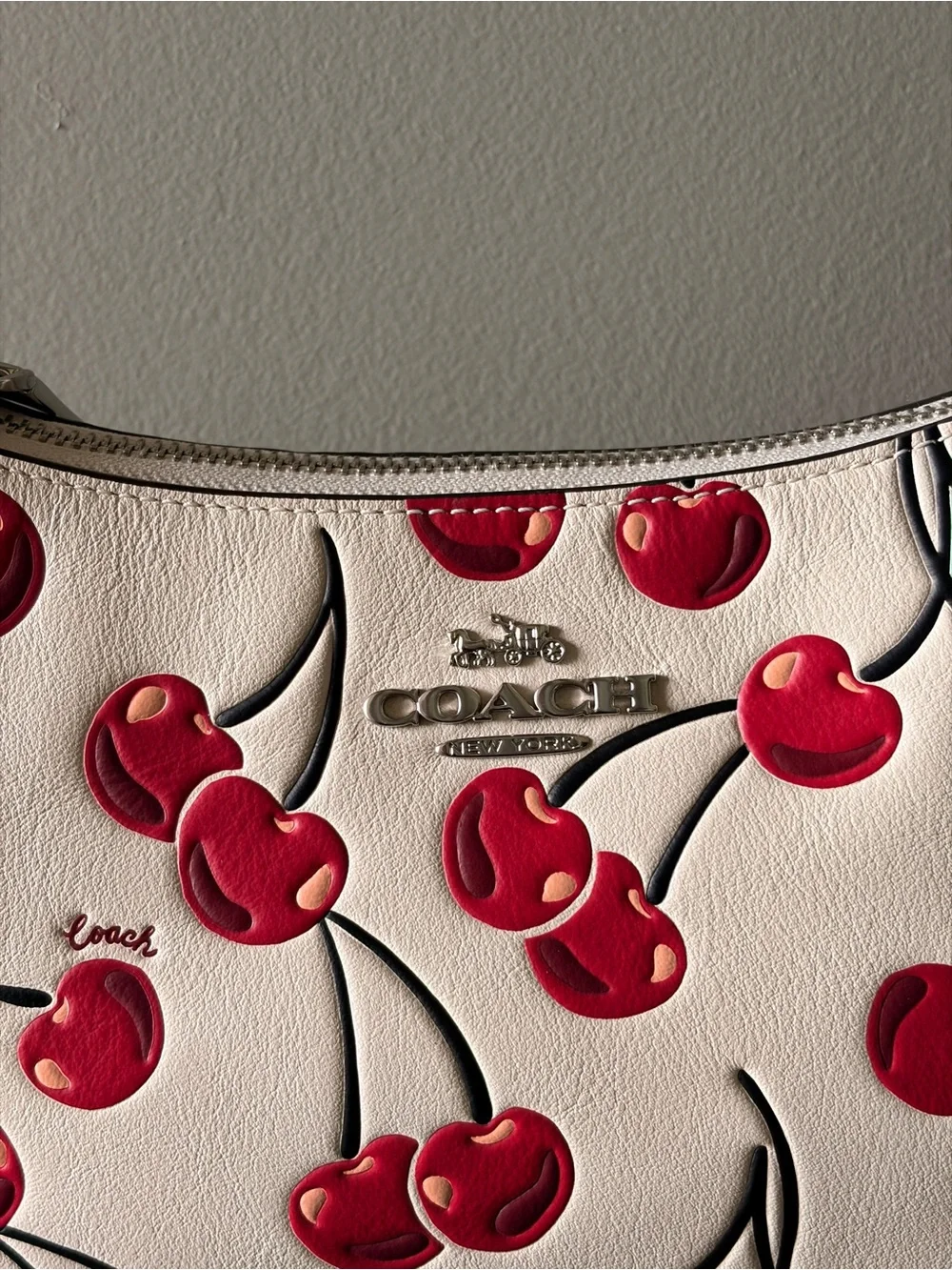 Coach Teri bag with cherry print - Picture 3 of 8